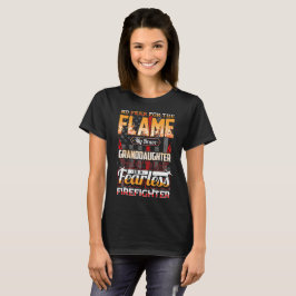 Enkelin-Feuerwehrmann-amerikanische Flagge T-Shirt