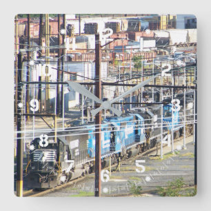 Enola Norfolk Southern Railroad Yard Harrisburg PA Quadratische Wanduhr