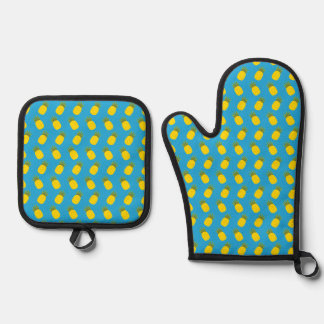 Ensemble De Gant De Cuisine Et De Manique Ananas