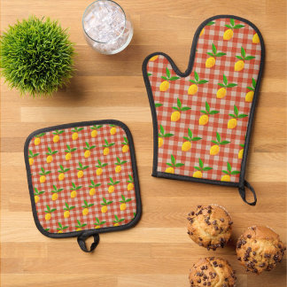 Ensemble De Gant De Cuisine Et De Manique Citrons jaunes rétro vintage sur carreaux rouges e