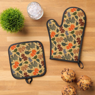Ensemble De Gant De Cuisine Et De Manique Feuilles de chêne d'automne