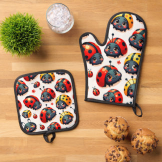 Ensemble De Gant De Cuisine Et De Manique Jolies coccinelles