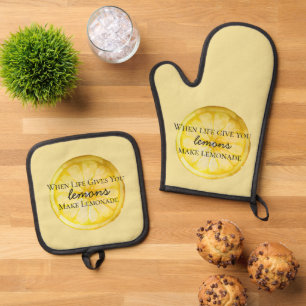Ensemble De Gant De Cuisine Et De Manique La Vie Vous Donne Une Citation De Citron
