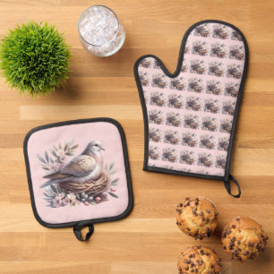 Ensemble De Gant De Cuisine Et De Manique Nid de colombe rousse avec fleurs et branches d'ol