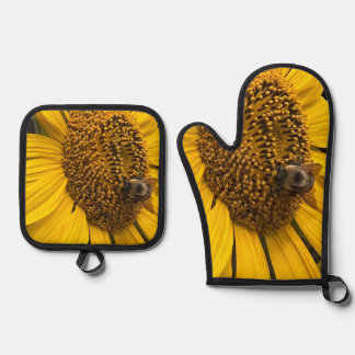Ensemble de Mitt au four à tournesol et à bourdon