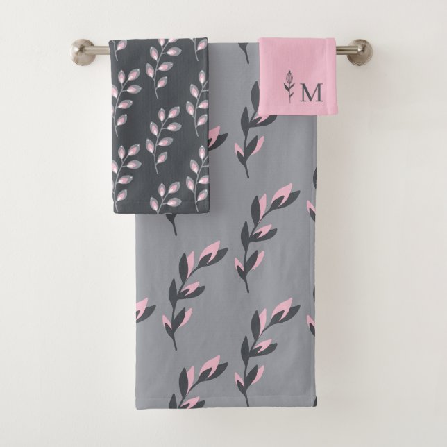 Ensemble de serviettes à feuilles monogrammées (En situation)