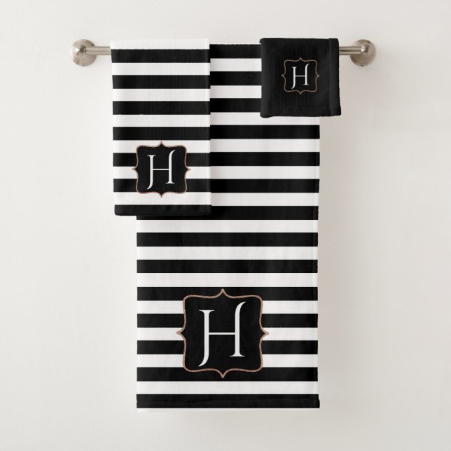 Ensemble de serviettes de bain à rayures noir et b (En situation)