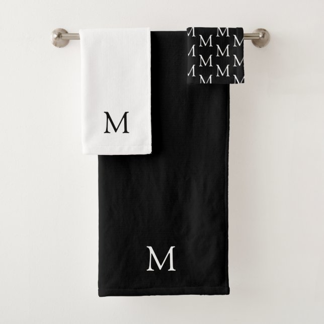 Ensemble de serviettes de bain Monogramme noir et  (En situation)
