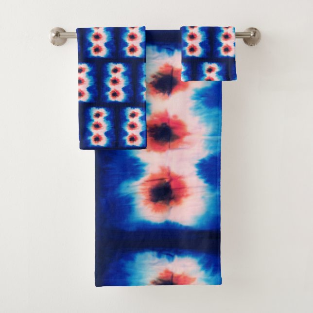 Ensemble de serviettes de bain Shibori Tie Dye Blu (En situation)