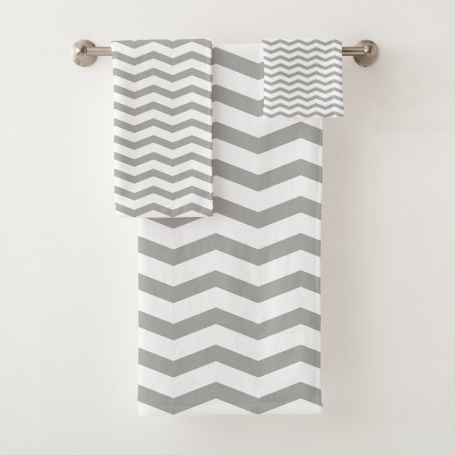 Ensemble gris de serviette de salle de bains de (En situation)