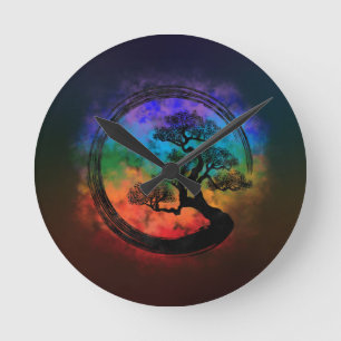 Enso-Zen-Kreis und Bonsai-Baumnebel Runde Wanduhr