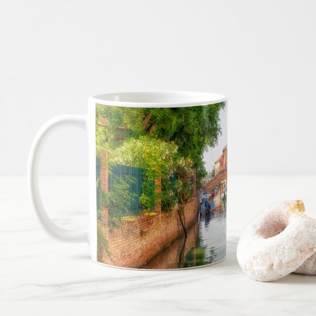 Entdecken Sie den lebendigen Charme von Burano Kaffeetasse (Mit Donut)