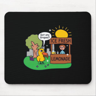 Ente fragt nach Trauben an der Limonadenbude Mousepad