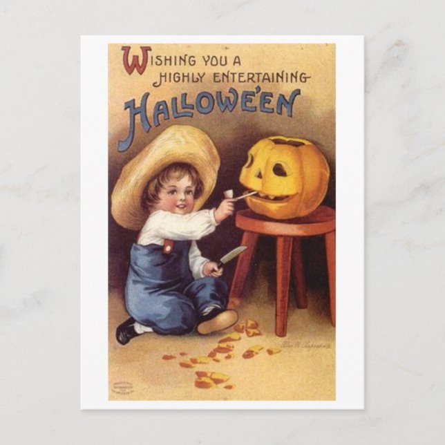 Entertaining Halloween Boy Carving Pumpkin Postkarte (Vorderseite)