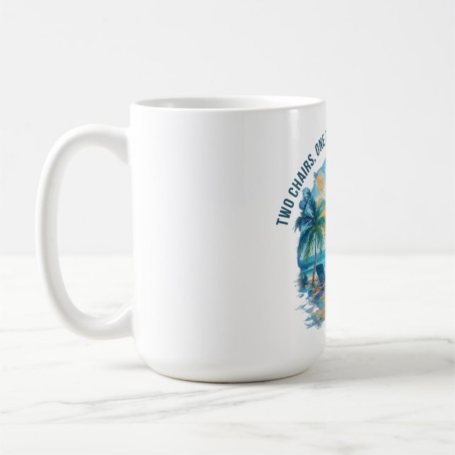 Entfliehen am Strand: zwei Stühle, ein Traum Kaffeetasse (Links)