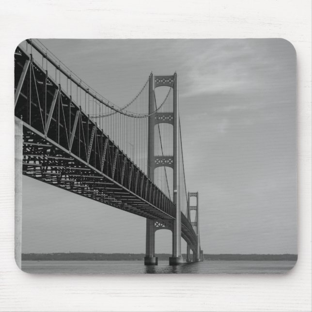 entlang Mackinac Bridge Grayscale Mousepad (Vorne)