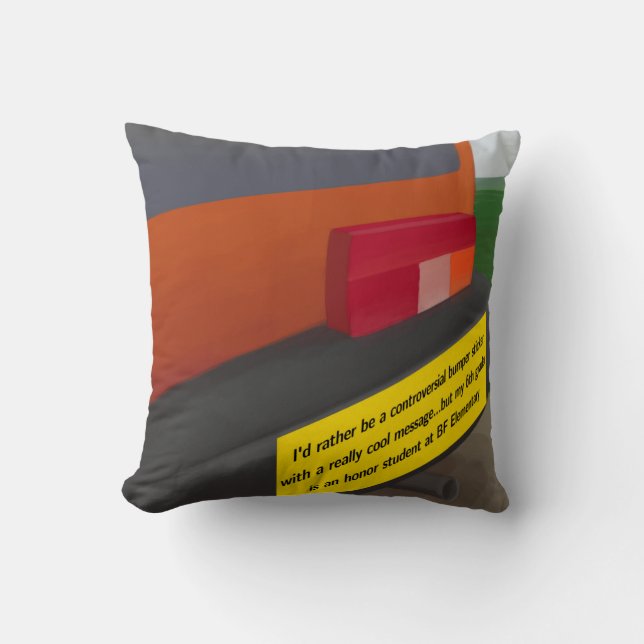 Entsetzlicher Autoaufkleber Funny Throw Kissen (Vorderseite)