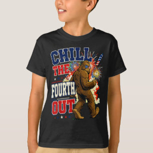 Entspannen Sie den vierten lustigen Bigfoot-Campin T-Shirt