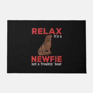 Entspannen Sie sich bei einem Drink   Niedlicher J Fußmatte