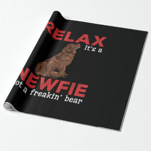 Entspannen Sie sich bei einem Drink   Niedlicher J Geschenkpapier