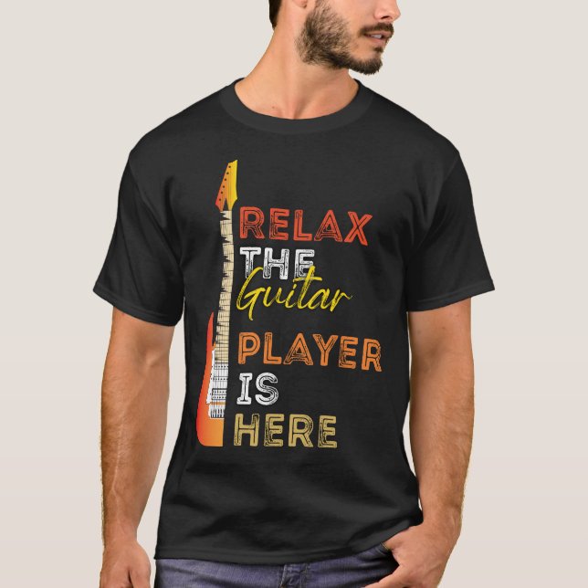 Entspannen Sie sich beim Gitarrenspieler T-Shirt (Vorderseite)