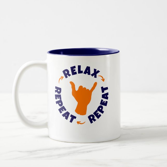 Entspannen Sie sich. Wieder von vorne. Wieder von  Zweifarbige Tasse (Links)