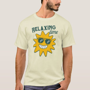 Entspannende Zeit lächelnde Sonne mit Sonnenbrille T-Shirt