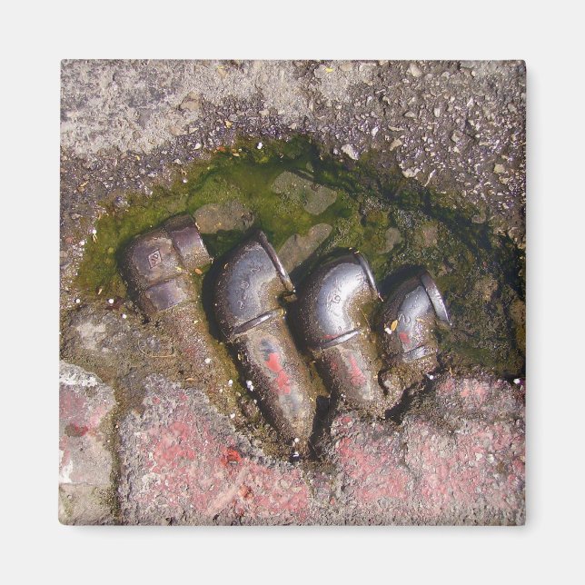 Entwässerungsrohre Magnet (Vorne)