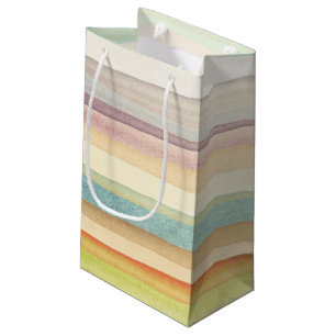 Entworfener Kunsthintergrund. Benutztes Aquarell Kleine Geschenktüte