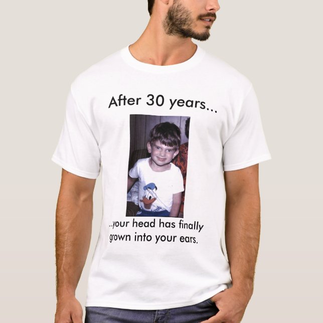 Entwurf 11 T-Shirt (Vorderseite)