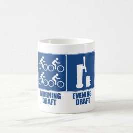 Entwurf des Abends Kaffeetasse