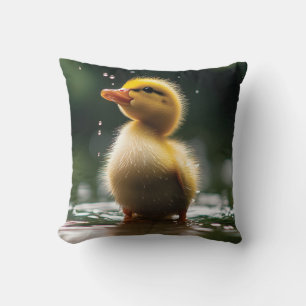 "Entzückendes Entlein im Regen  Kissen