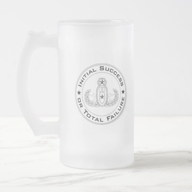 Eod-Bier-Tassen-Initialenerfolg oder Gesamtausfall Mattglas Bierglas (Links)