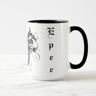 Epee dramatique clôturant la tasse de blanc de