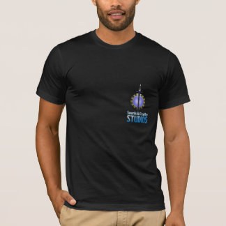 Épées et T-shirt de studios de circuits