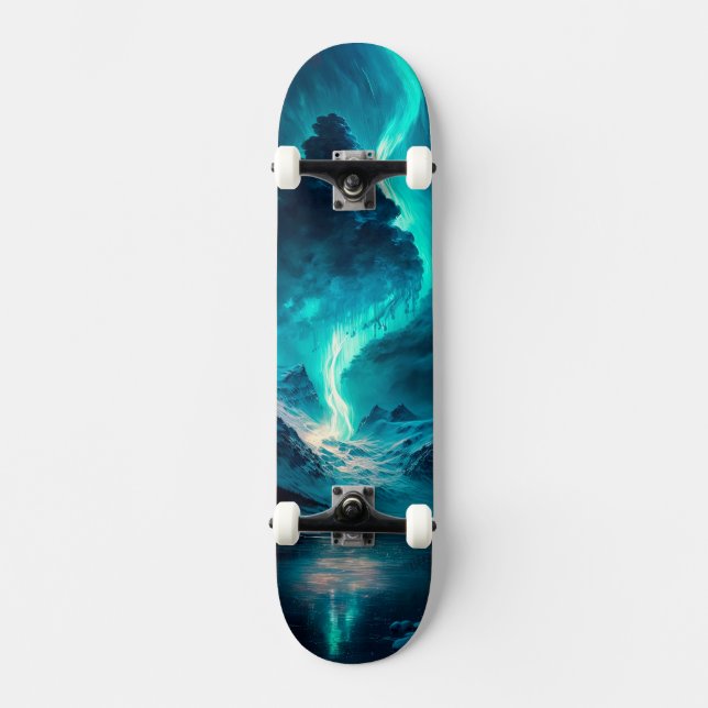Epic Blue Sky und Gebirge mit Nordlichter Skateboard (Vorderseite)