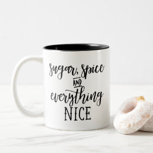 Épice et tout de sucre tasse noire drôle