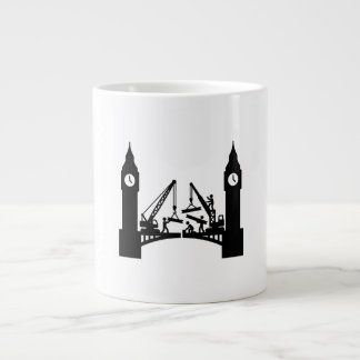 Epische Brückenkonstruktion zwischen Londoner Uhrt Jumbo-Tasse