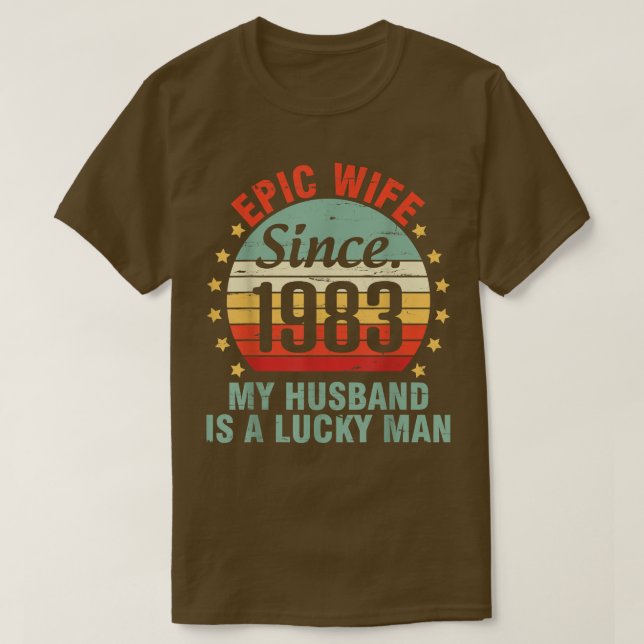 Epische Ehefrau seit 1983 mein Mann ist ein glückl T-Shirt (Design vorne)