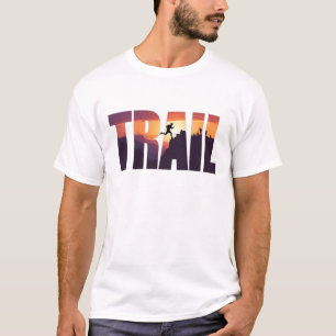 Epische TRAIL Berg-Silhouetten-Grafiken T-Shirt