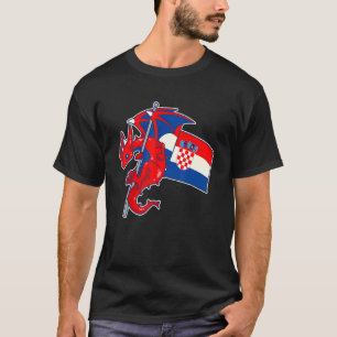 Epischer Drache mit kroatischer Flagge  kroatisch T-Shirt