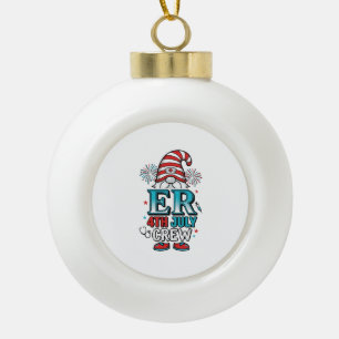 ER 4. Juli Crew Patriotisches Gnom-Shirt-Design_1 Keramik Kugel-Ornament