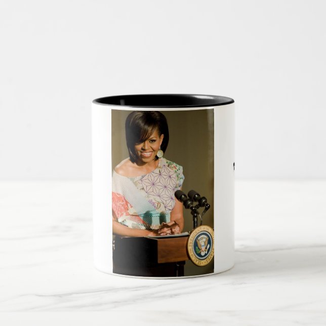 ęr DAME, TASSE de CAFÉ de MICHELLEOBAMA (Centre)
