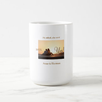 Er fragte sie sagte ja Foto verlobt Brown lila n Kaffeetasse
