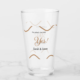 Er fragte sie sagte ja Verlobung einfach minimal  Glas
