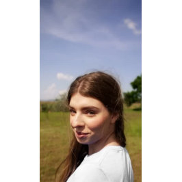 Er gibt mir Schmetterlinge Brautparty T-Shirt