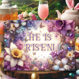 Er ist Lila Ostern Risen Butterflies Lilacs Feiertagskarte