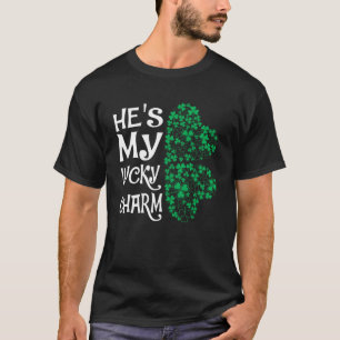 Er ist mein glückliches Charm Kleeblatt, das Paare T-Shirt