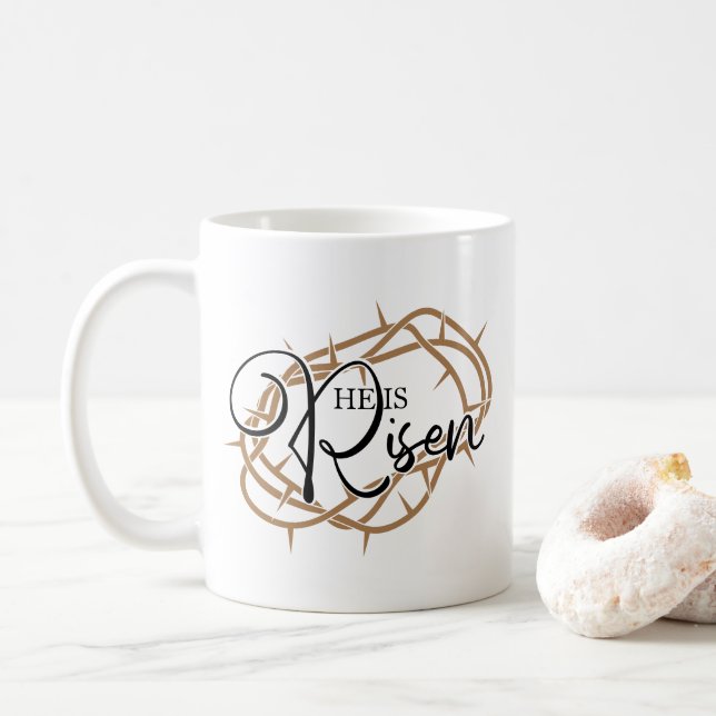 Er ist mit einer Kronen von Thornen verschönert Kaffeetasse (Mit Donut)