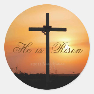 Er ist Risen-Aufkleber Runder Aufkleber